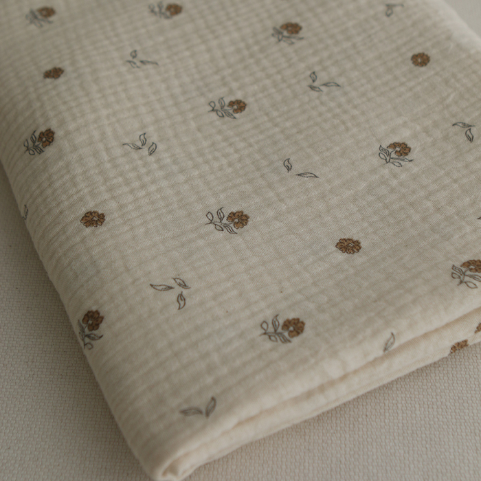 Aïna - Double gaze coton BIO motif fond écru camel