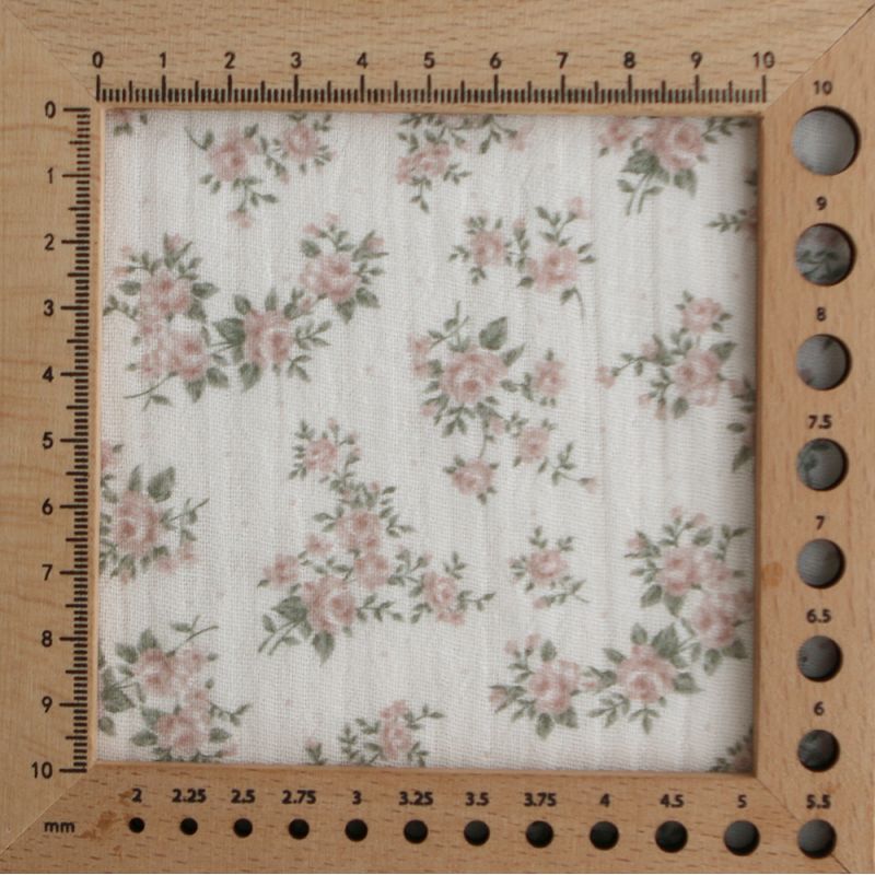 Lilou - Double gaze de coton BIO fond blanc fleuri vert et rose