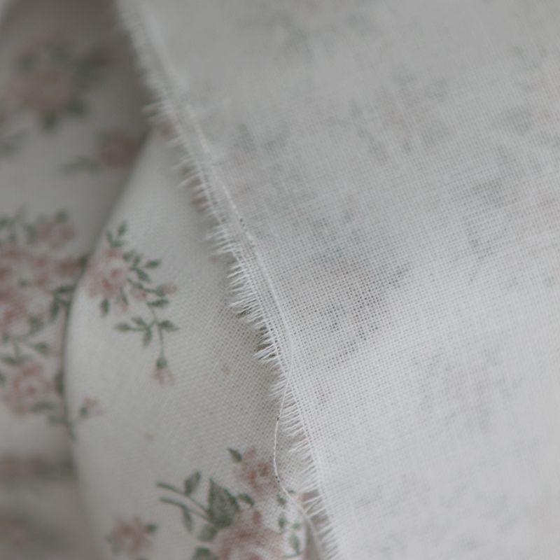 Lilou - Popeline douce coton BIO organique fond blanc imprimé exclusif vert et rose