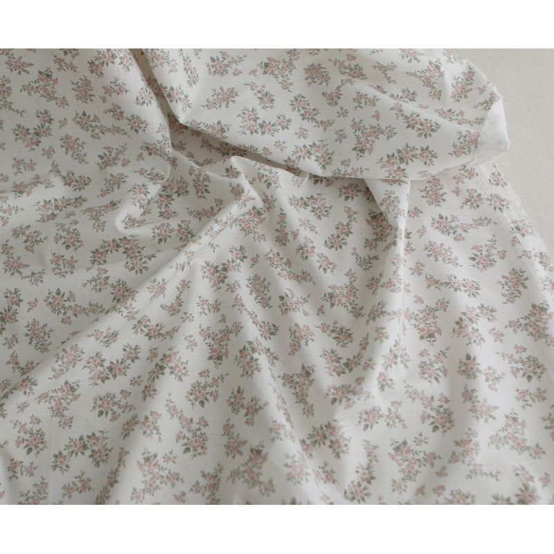 Lilou - Popeline douce coton BIO organique fond blanc imprimé exclusif vert et rose