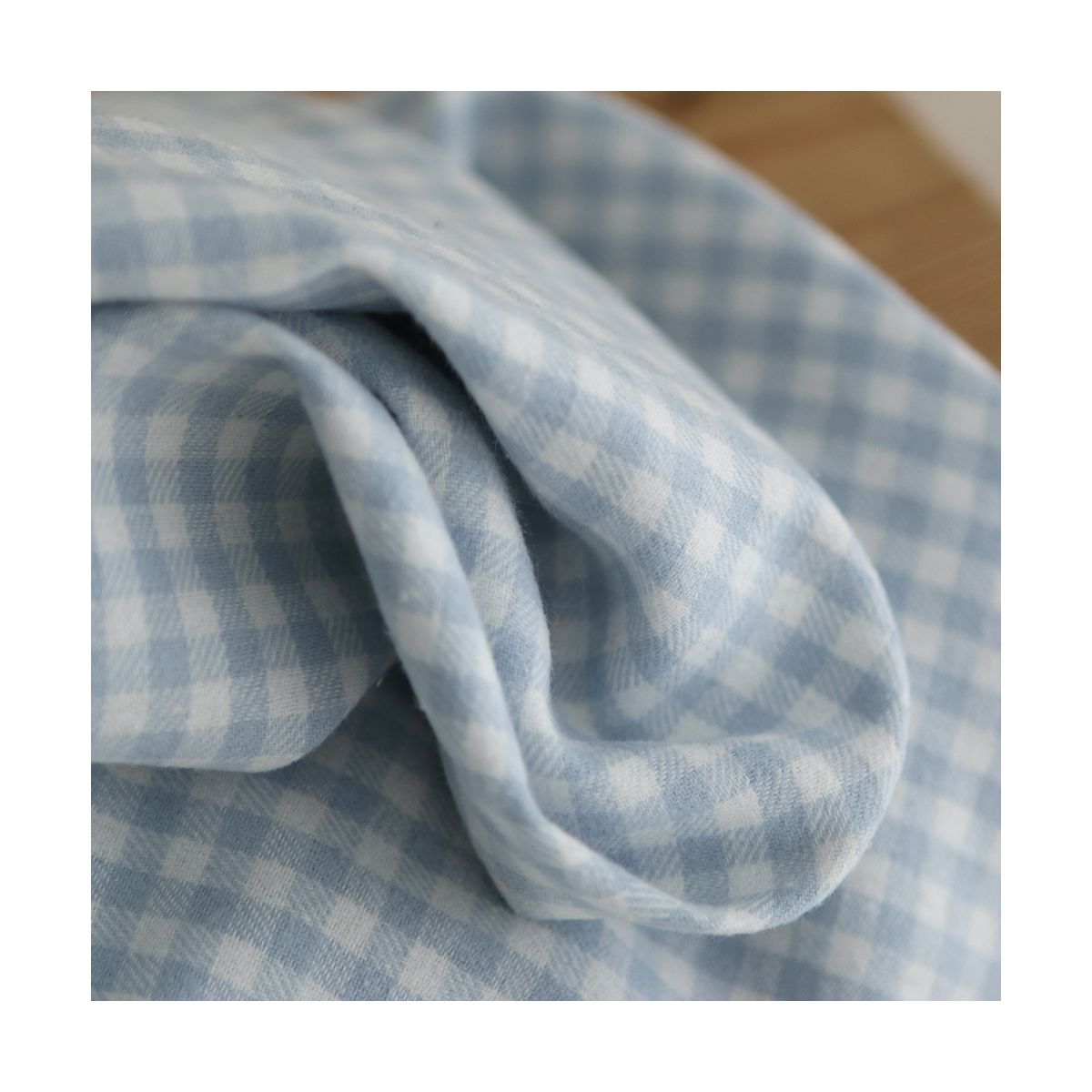 Gabin - Coton gratté style flanelle tissage vichy bleu layette Gabin - Coton gratté style flanelle tissage vichy bleu layette