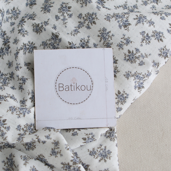 Lilou - Double gaze de coton BIO fond blanc fleuri vert et bleu