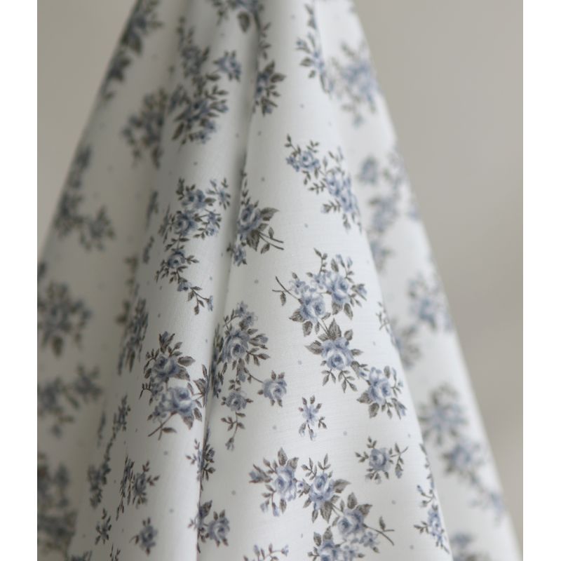 Lilou - Batiste de coton douce à imprimé exclusif fleuri vert et bleu