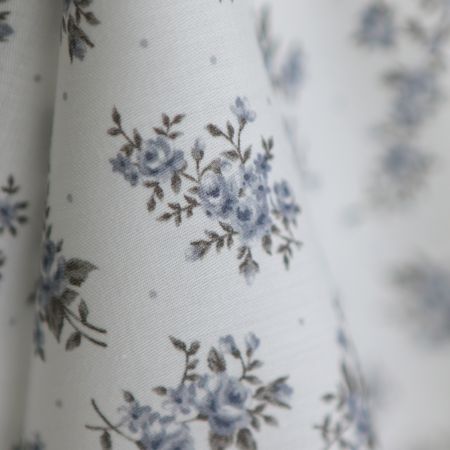 Lilou - Batiste de coton douce à imprimé exclusif fleuri vert et bleu Lilou - Batiste de coton douce à imprimé exclusif fleuri vert et bleu