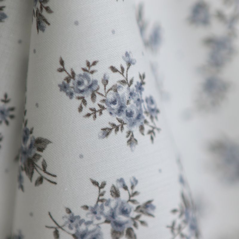 Lilou - Batiste de coton douce à imprimé exclusif fleuri vert et bleu