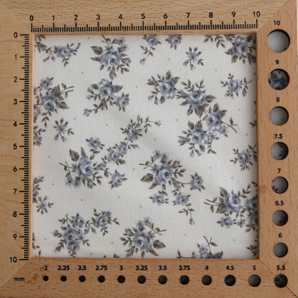 Lilou - Popeline douce coton BIO organique fond blanc imprimé exclusif vert et bleu