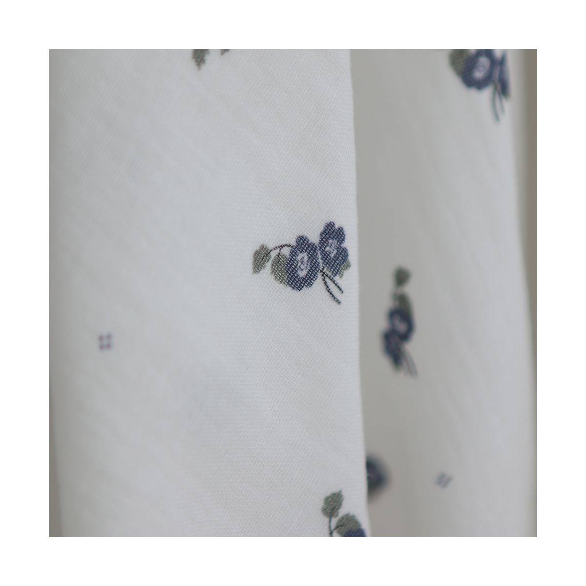 Hana - Double gaze de coton BIO fond blanc fleuri vert et bleu