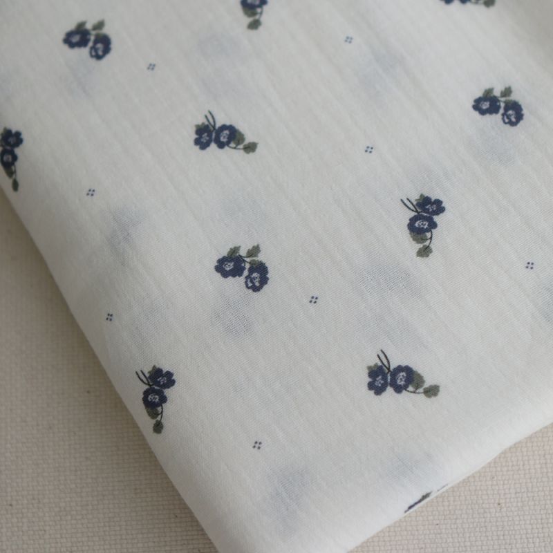 Hana - Double gaze de coton BIO fond blanc fleuri vert et bleu