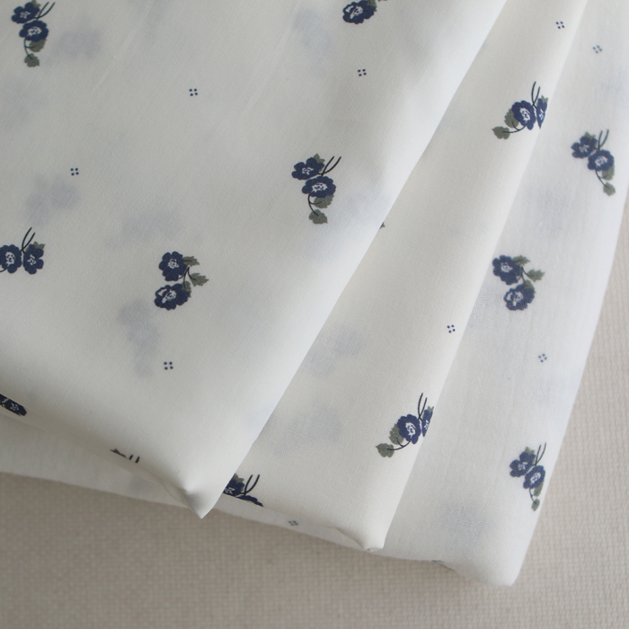 Hana - Double gaze de coton BIO fond blanc fleuri vert et bleu