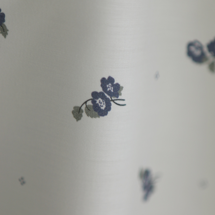 Hana - Batiste de coton douce à imprimé exclusif fleuri vert et bleu