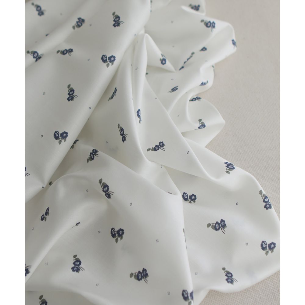 Hana - Batiste de coton douce à imprimé exclusif fleuri vert et bleu