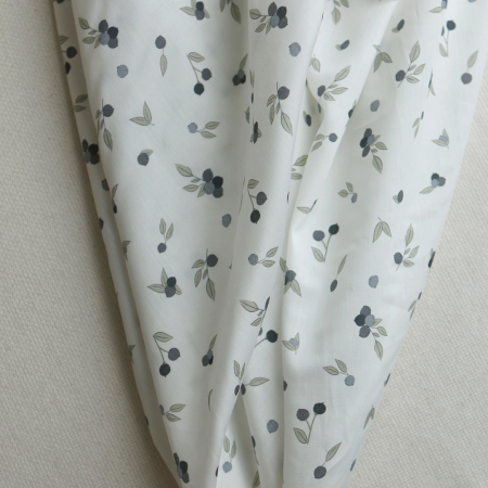 Hind - Batiste de coton douce à imprimé exclusif vert et bleu Hind - Batiste de coton douce à imprimé exclusif vert et bleu