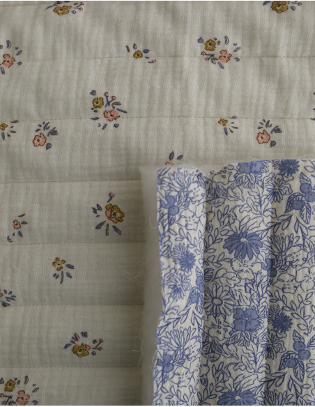 Zomea / Neha - Matelassé double gaze de coton fond écru motif bleu