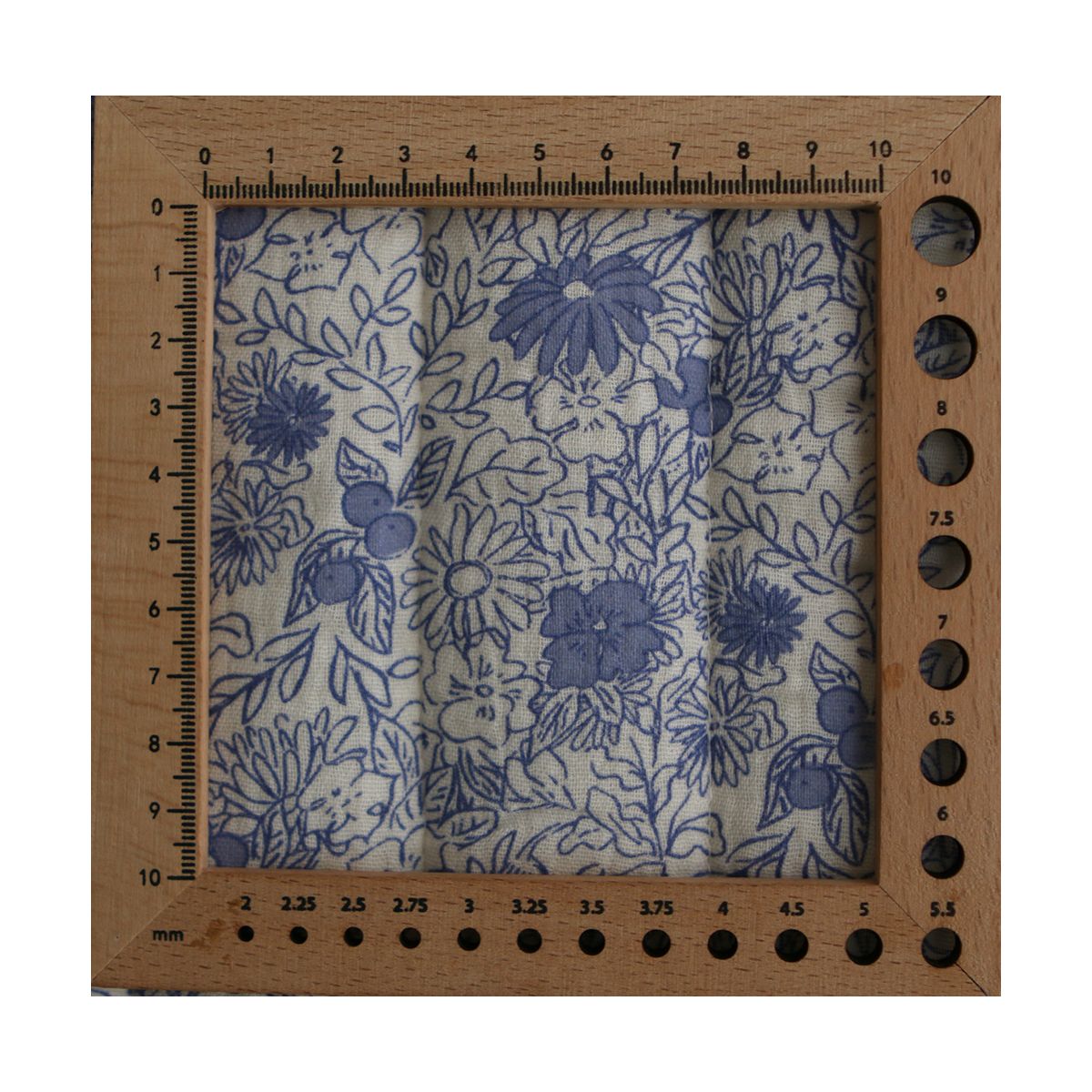 Zomea / Neha - Matelassé double gaze de coton fond écru motif bleu