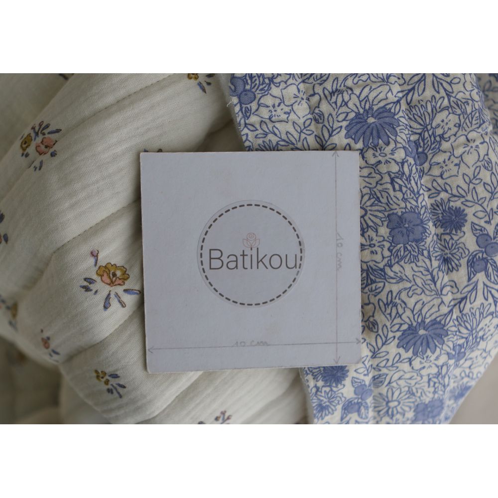 Zomea / Neha - Matelassé double gaze de coton fond écru motif bleu