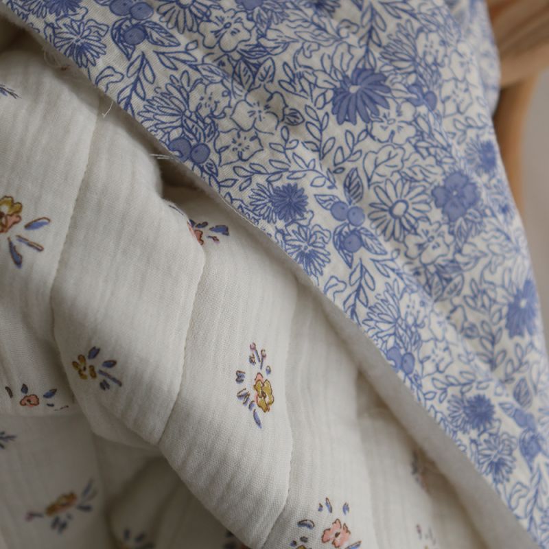 Zomea / Neha - Matelassé double gaze de coton fond écru motif bleu