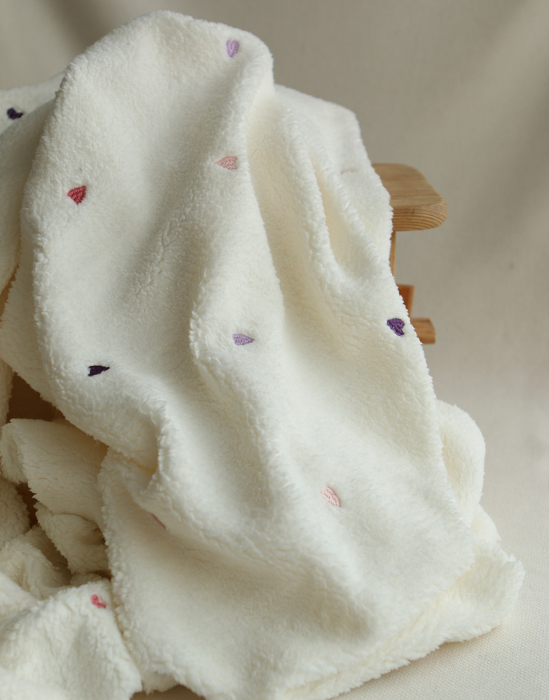 Teddy / moumoute sherpa bouclettes broderies coeurs