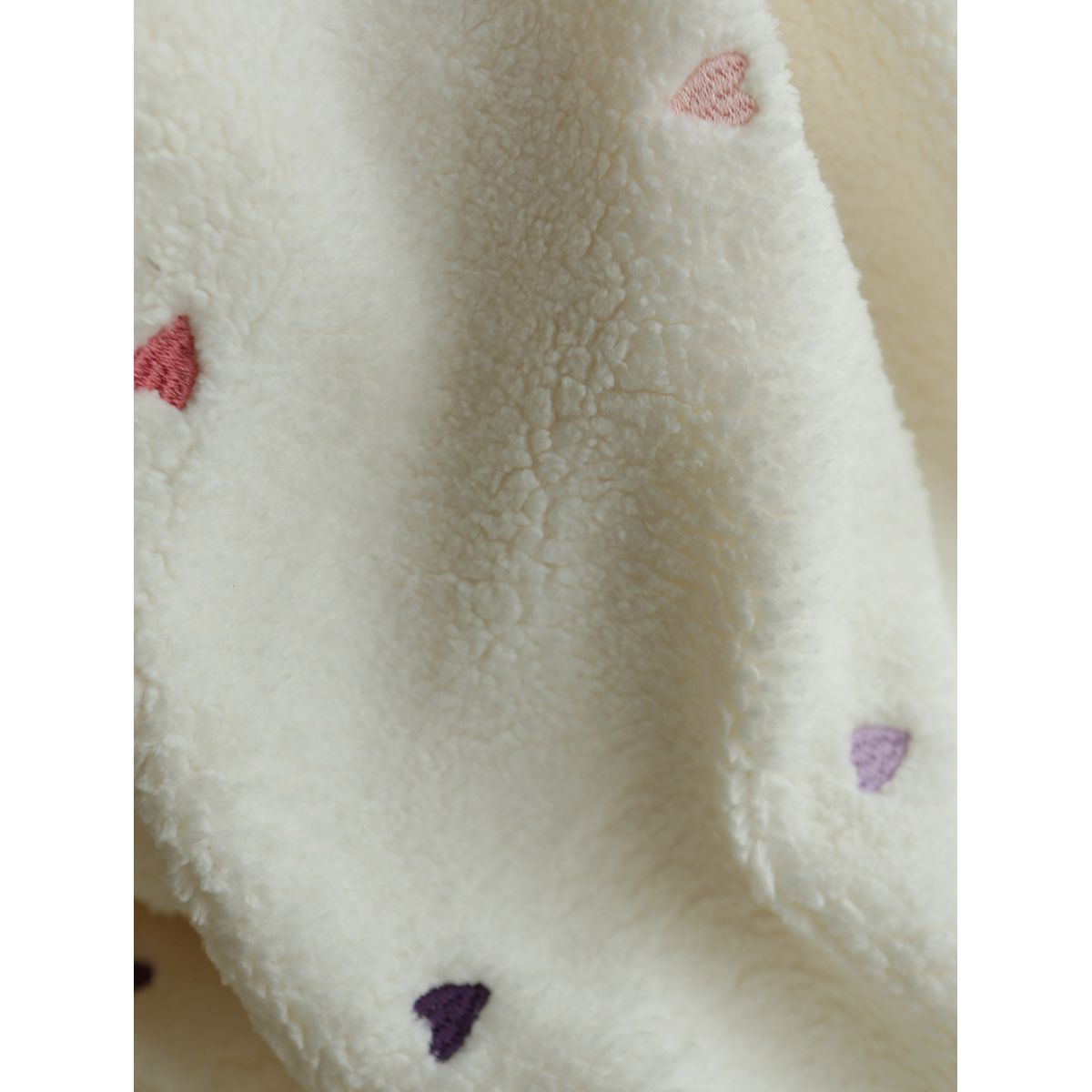 Teddy / moumoute sherpa bouclettes broderies coeurs Teddy / moumoute sherpa bouclettes broderies coeurs