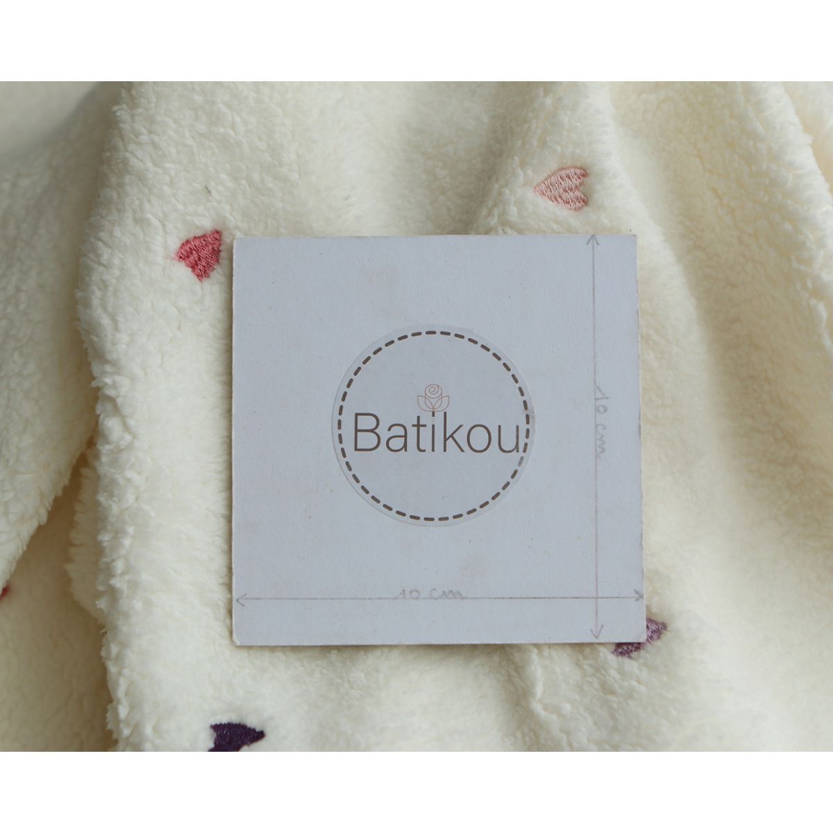 Teddy / moumoute sherpa bouclettes broderies coeurs Teddy / moumoute sherpa bouclettes broderies coeurs