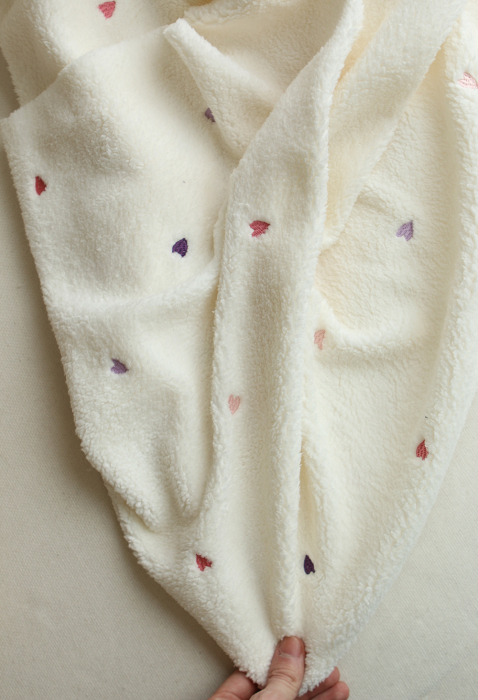 Teddy / moumoute sherpa bouclettes broderies coeurs