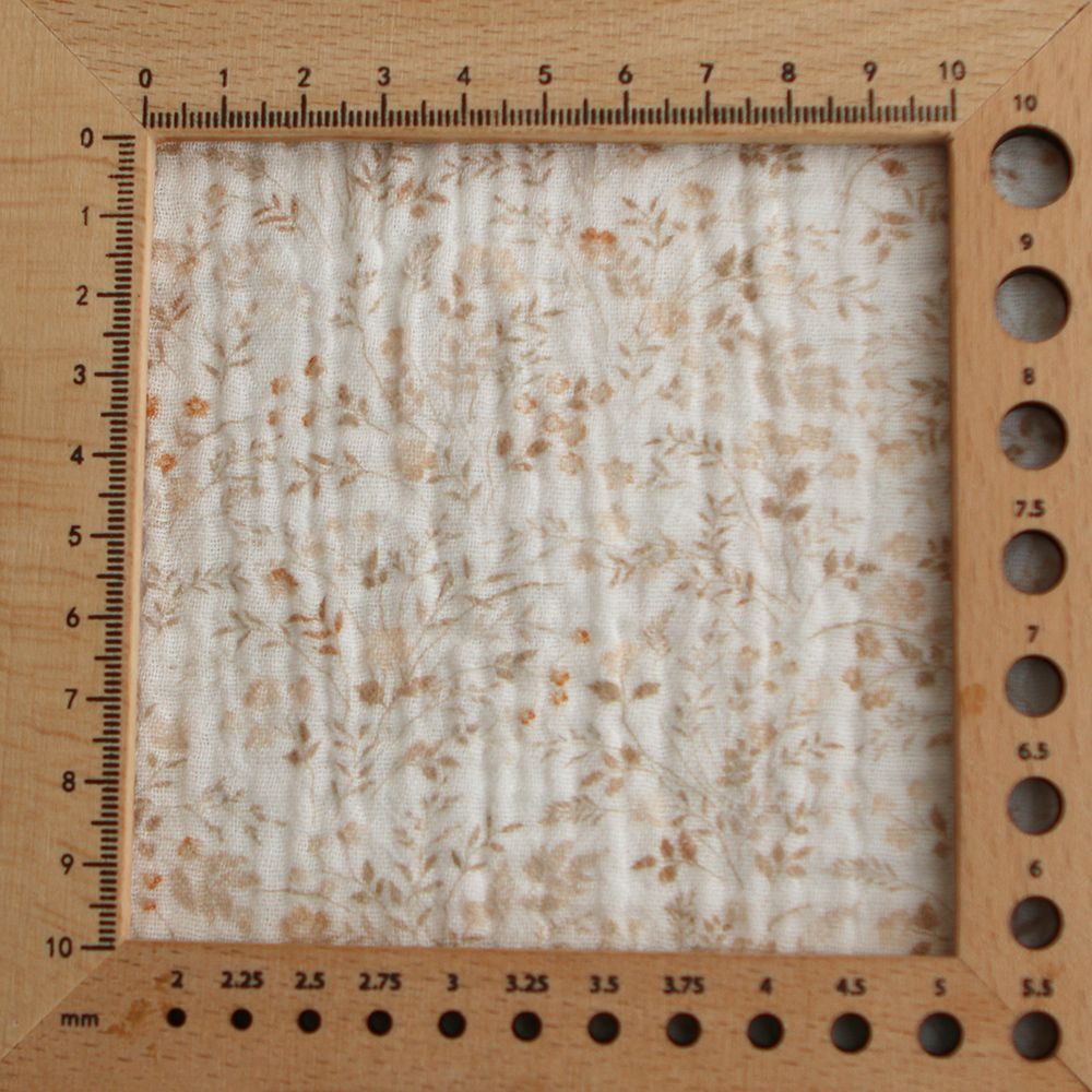 Double gaze de coton imprimés fleuri beige clair