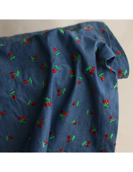 Jean denim léger coton 140gr broderies cerises
