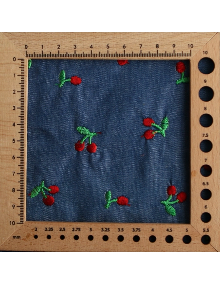 Jean denim léger coton 140gr broderies cerises