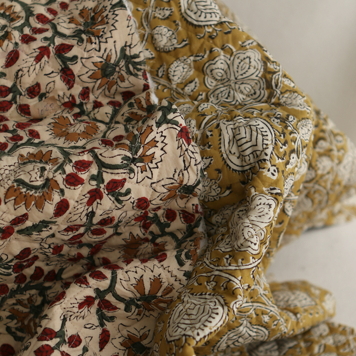 Nisha & Sita - Tissu indien matelassé double face coton hand block teal largeur 100cm