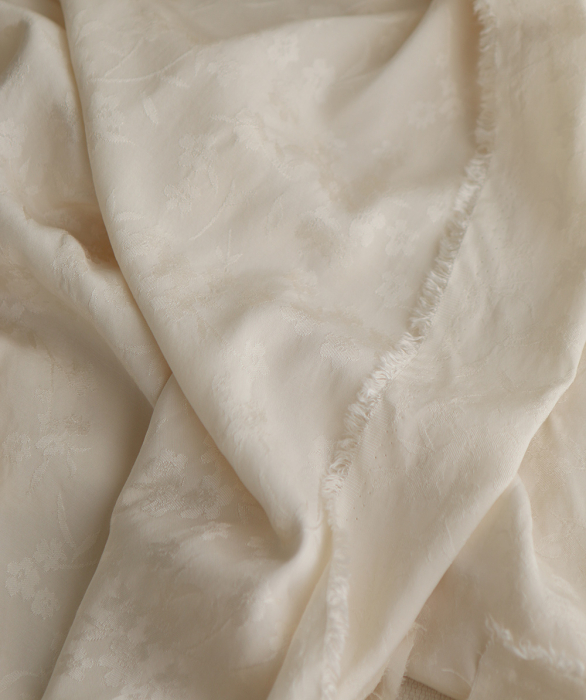 Jasmine - Viscose tissage jacquard fleuri écru