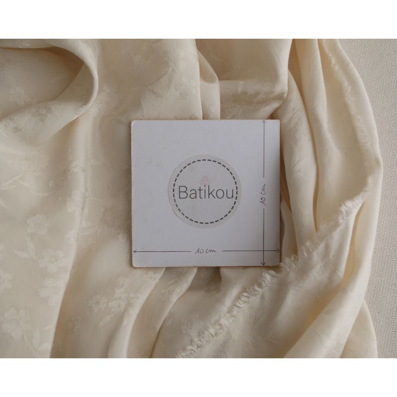 Jasmine - Viscose tissage jacquard fleuri écru