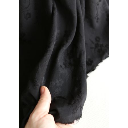 Jasmine - Viscose tissage jacquard fleuri noir Jasmine - Viscose tissage jacquard fleuri noir