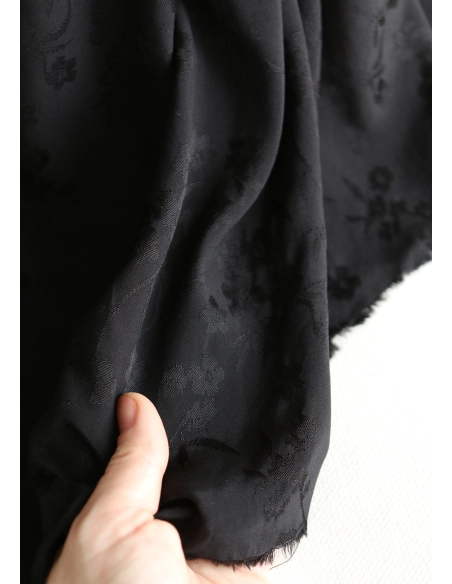 Jasmine - Viscose tissage jacquard fleuri noir