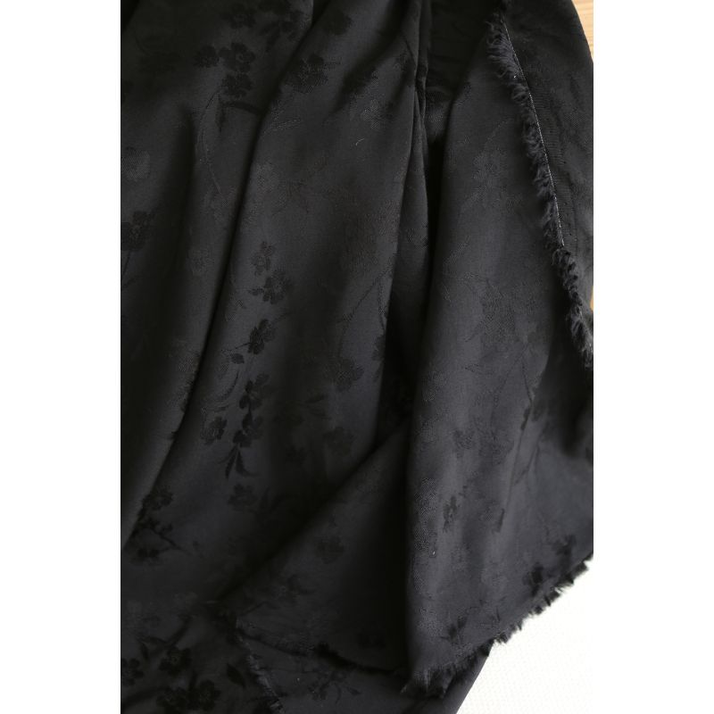 Jasmine - Viscose tissage jacquard fleuri noir