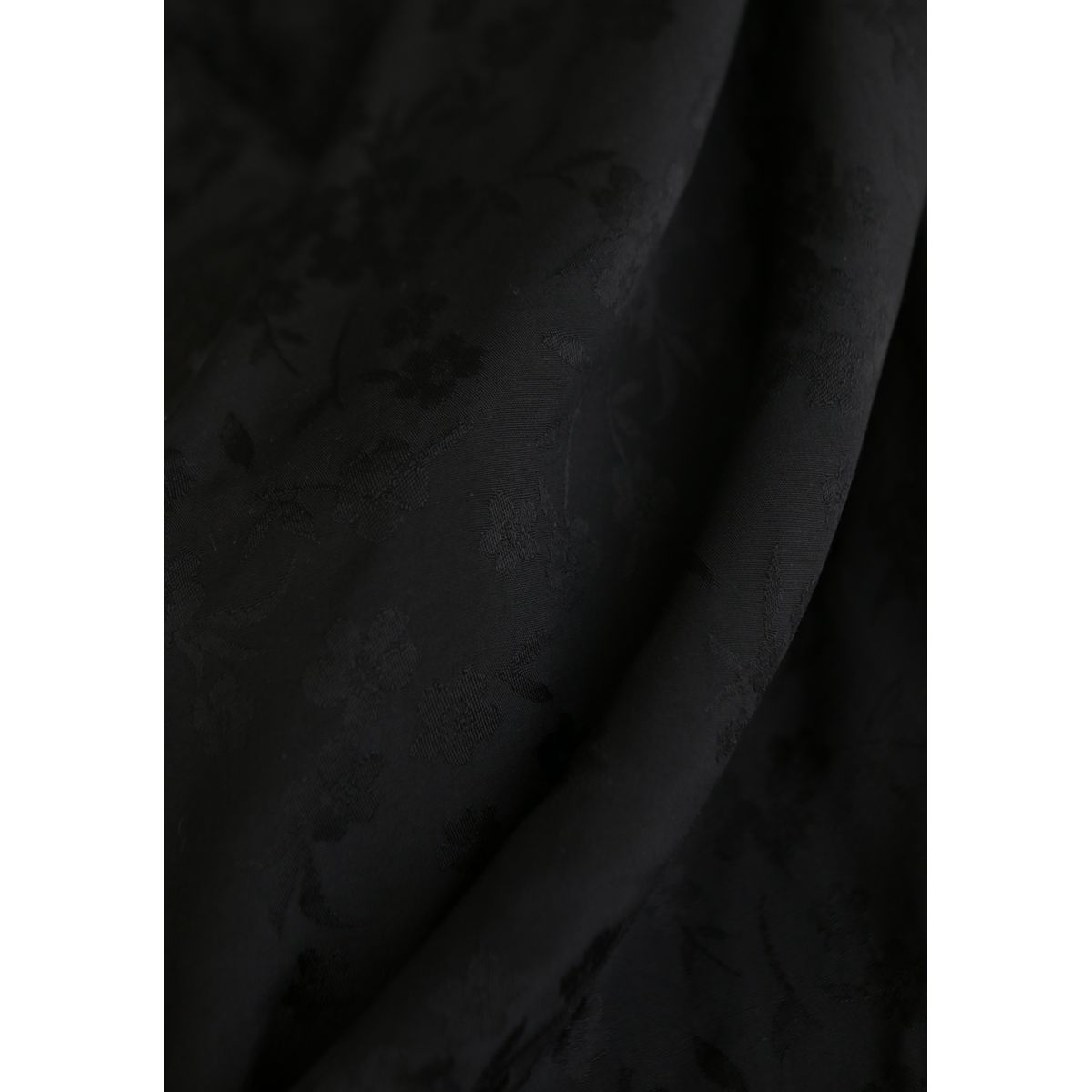 Jasmine - Viscose tissage jacquard fleuri noir Jasmine - Viscose tissage jacquard fleuri noir