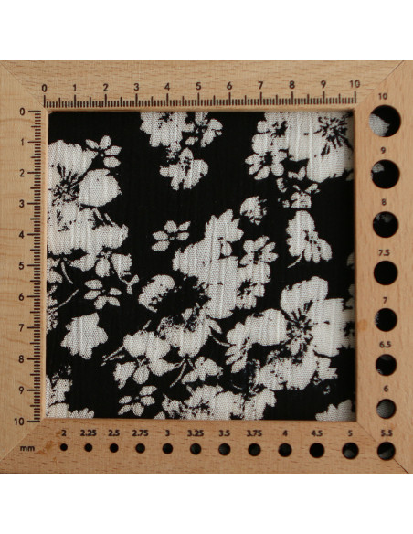 Carmella - Crêpe de viscose imprimé fleuri noir