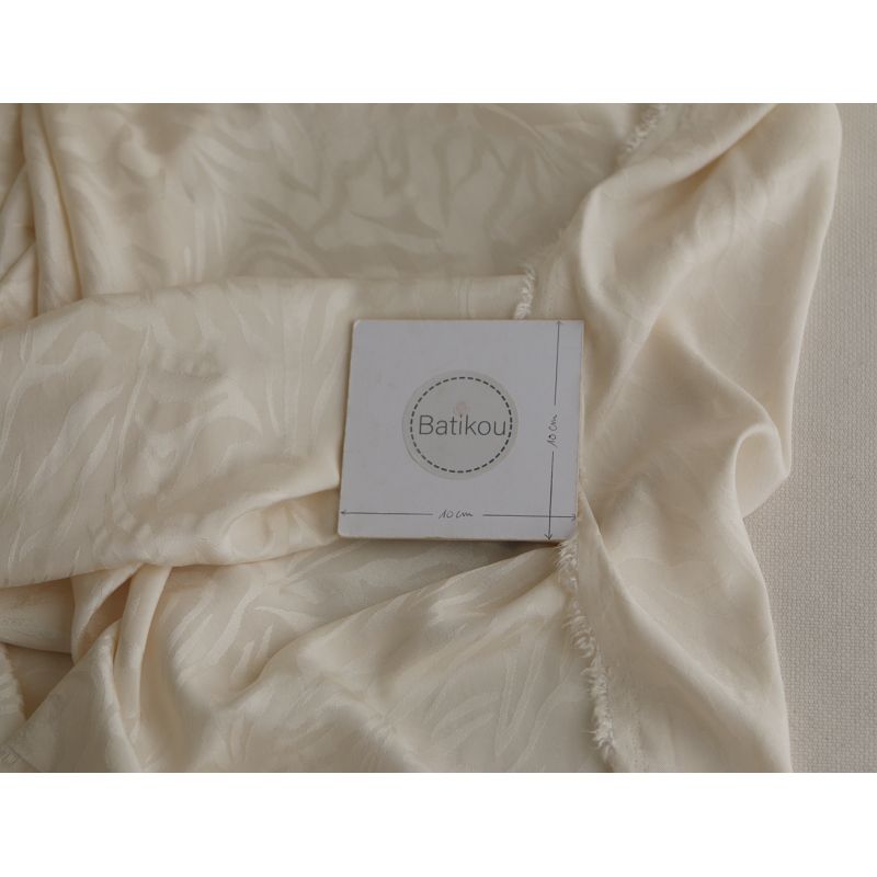 Janelle - Viscose tissage jacquard zèbre écru