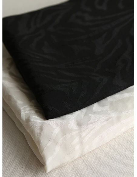 Janelle - Viscose tissage jacquard zèbre écru