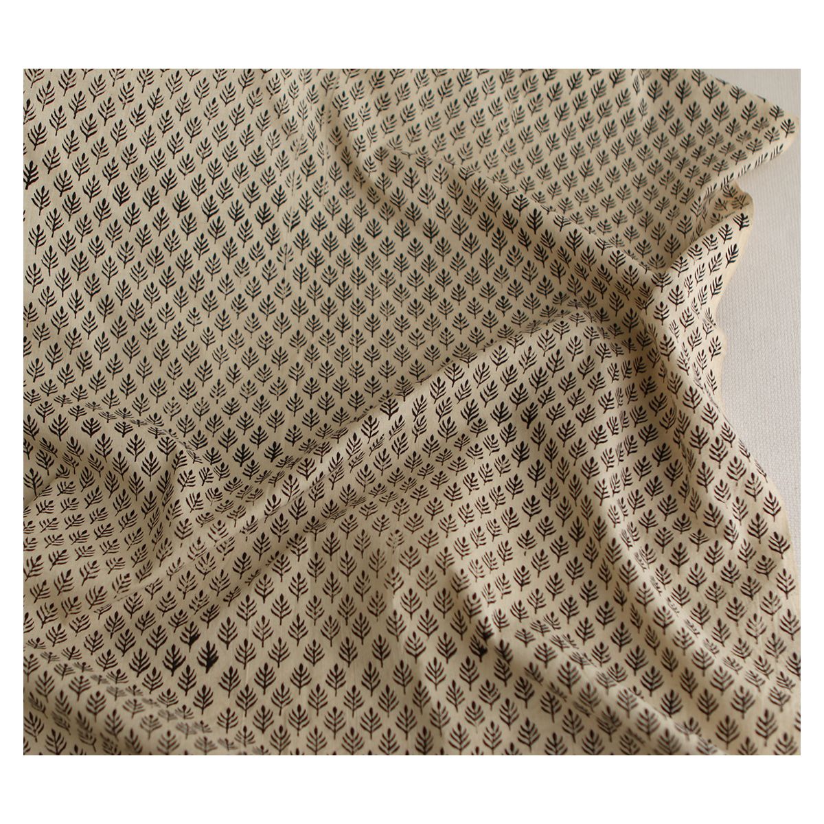 Kamala B - Tissu indien coton hand block traditionnel Kamala B - Tissu indien coton hand block traditionnel