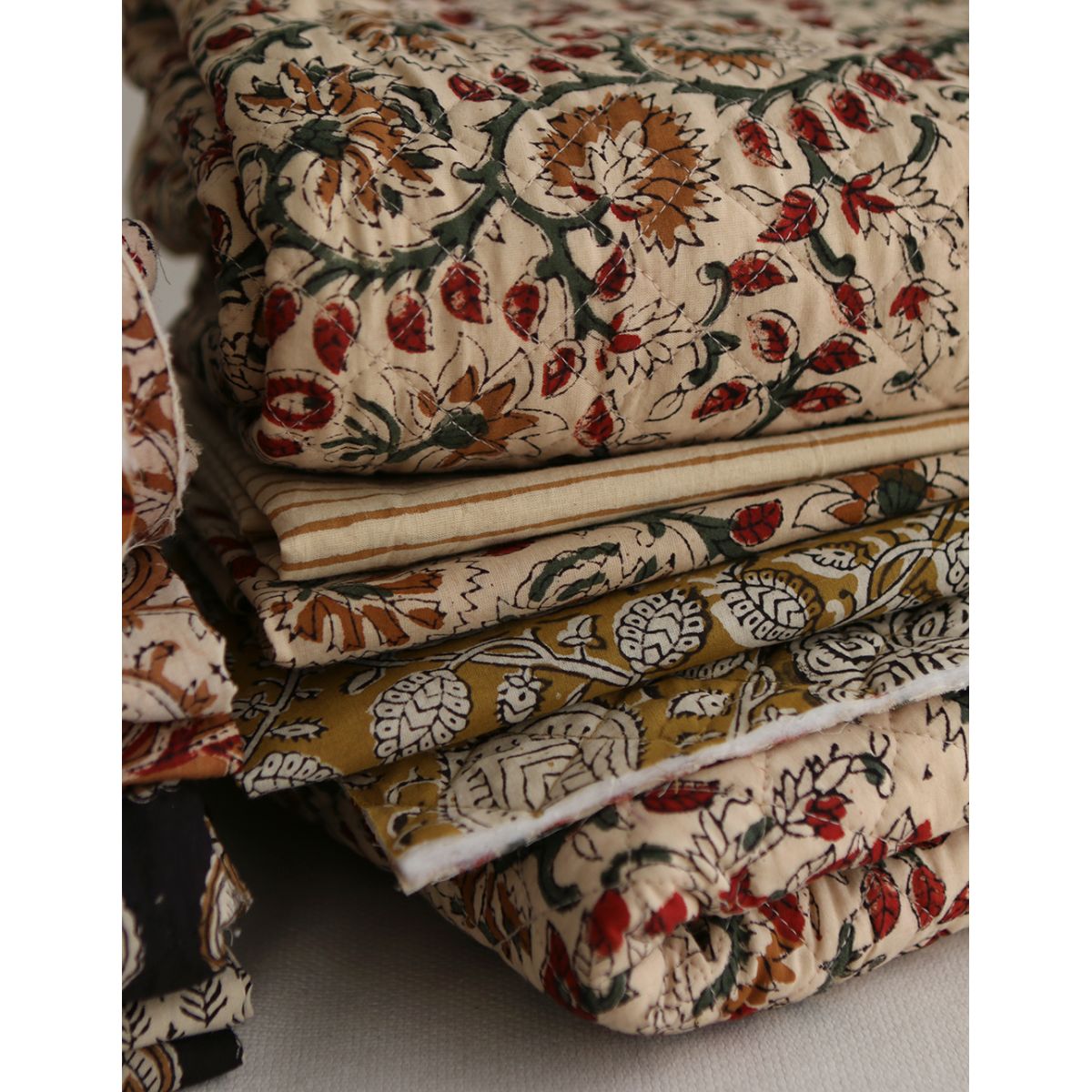Nisha & rayures - Tissu indien matelassé double face coton hand block teal largeur 100cm Nisha & rayures - Tissu indien matelassé double face coton hand block teal largeur 100cm