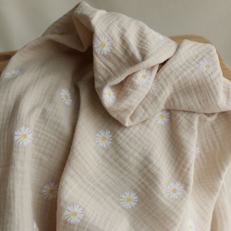 Daisy - Double gaze coton BIO motif exclusif fond crème Daisy - Double gaze coton BIO motif exclusif fond crème