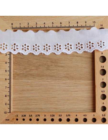 copy of Galon coton broderie blanc40mm x1m