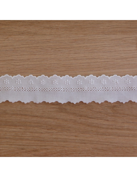 Galon coton broderie blanc30mm x1m