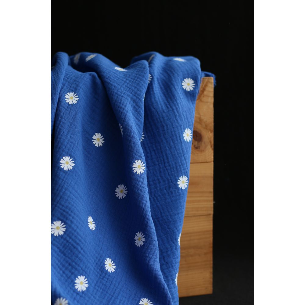 Daisy - Double gaze coton BIO motif exclusif fond bleu cobalt