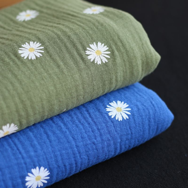 Daisy - Double gaze coton BIO motif exclusif fond bleu cobalt