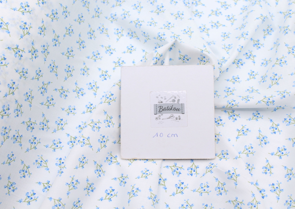 Batiste de coton bio SILKYNE à imprimé fleuri