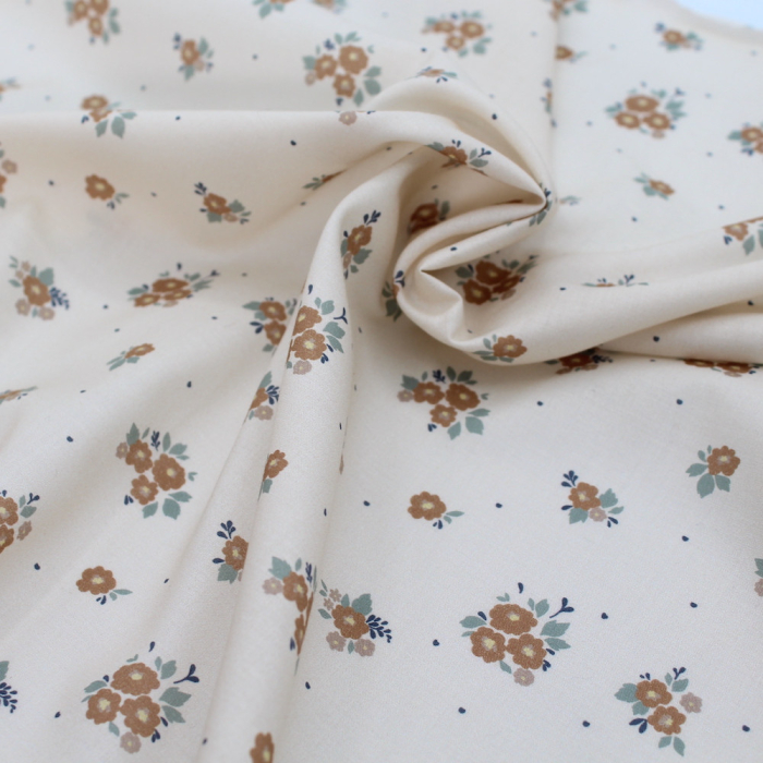 Batiste de coton BIO imprimé exclusif Rozen camel / SILKYNE