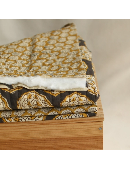 Rani & Pallavi - Tissu indien matelassé double face coton hand block teal largeur 100cm