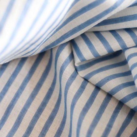 Rayures bleu - Tissu indien coton hand block traditionnel Rayures bleu - Tissu indien coton hand block traditionnel