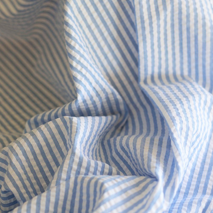 Seersucker / Coton gaufré rayures baby bleu