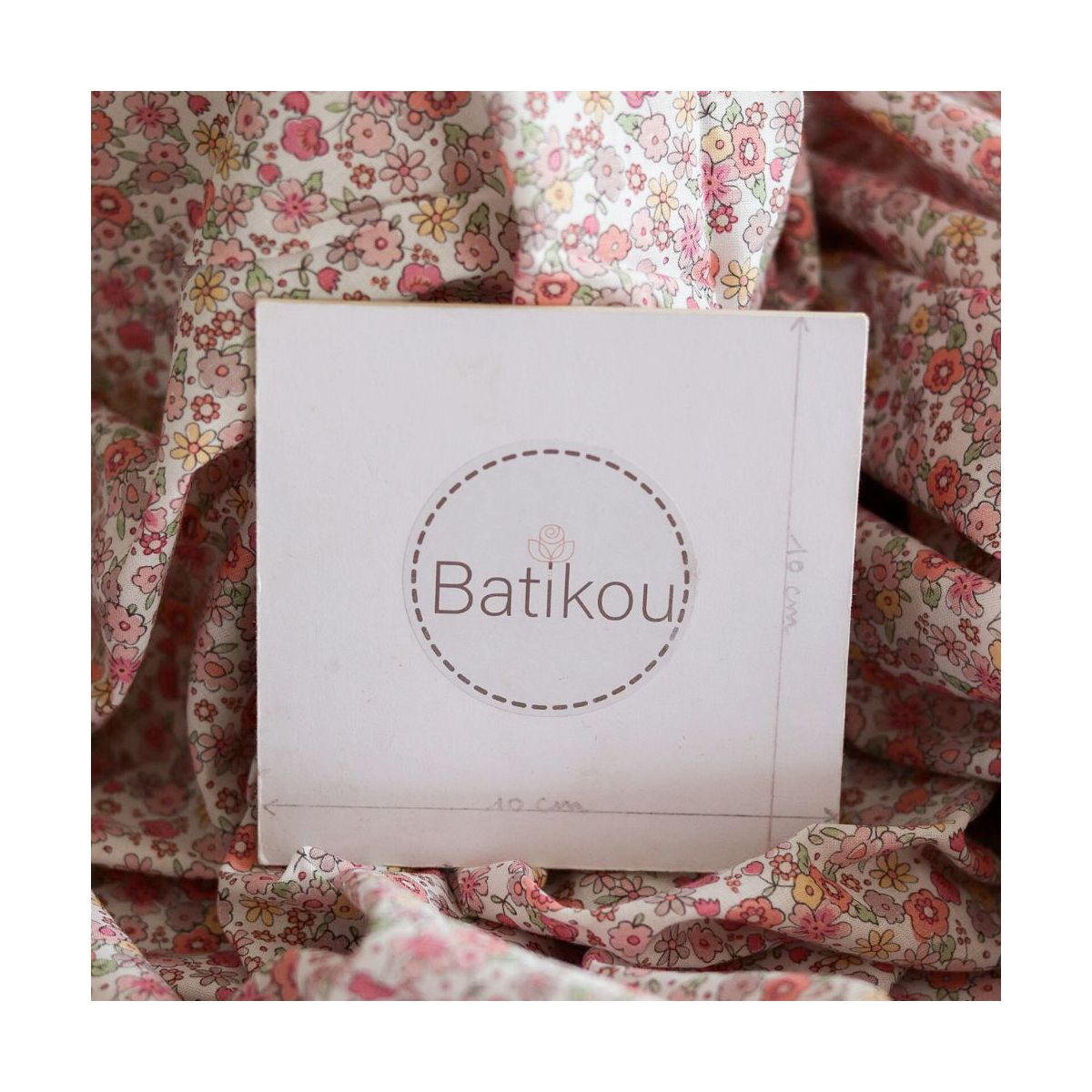 Emilie - Batiste de coton SILKYNE à imprimé fleuri rose Emilie - Batiste de coton SILKYNE à imprimé fleuri rose